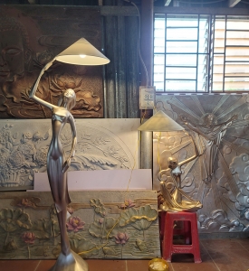 Tượng Đèn Trang Trí Phòng Khách