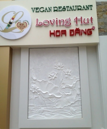 Trang Trí Nhà Hàng Chay Hoa Đăng Tại TP. HCM Và Hà Nội