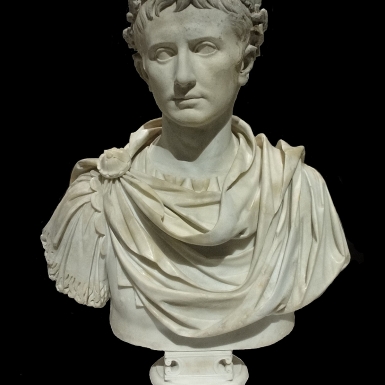 Ý nghĩa việc điêu khắc tượng chân dung