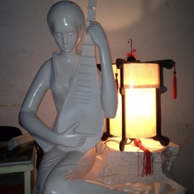 Tượng đèn trang trí nội ngoại thất: Tinh xảo, thể hiện phong cách