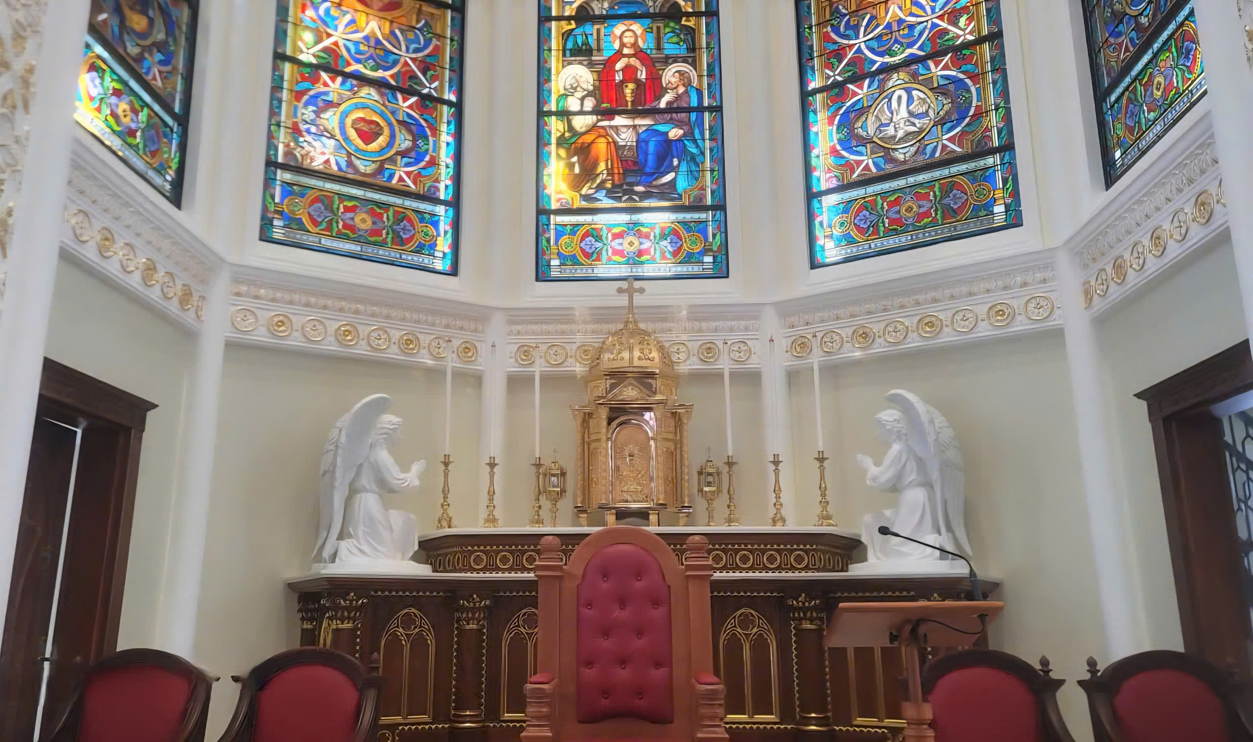 thi công tượng công giáo