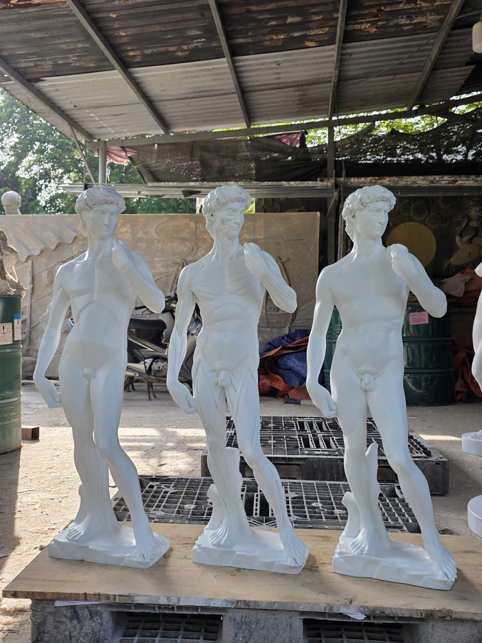 thi công tượng trang trí composite