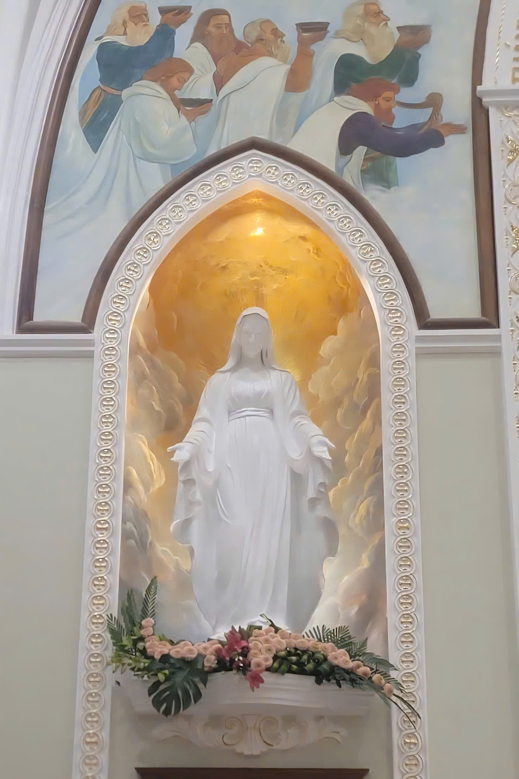 tượng composite Công giáo