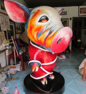 Mô Hình Heo Bằng Composite