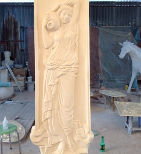 Phù Điêu Cô Gái Ôm Bình Nước