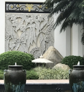 Phù Điêu Trang Trí Sân Vườn Bằng Composite