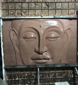 Tạo Hình Phù Điêu Mặt Phật Bằng Đất Sét