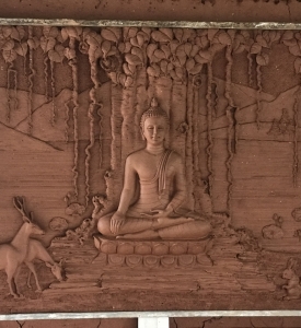 Tạo Hình Phù Điêu Phật Thích Ca Ngồi Gốc Bồ Đề Bằng Đất Sét