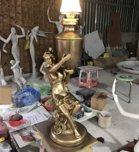 Tượng Đèn Cô Gái Ôm Bình Hoa