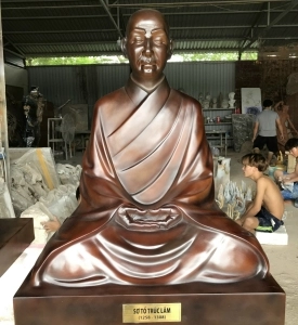 Tượng Phật Sư Tổ Trúc Lâm