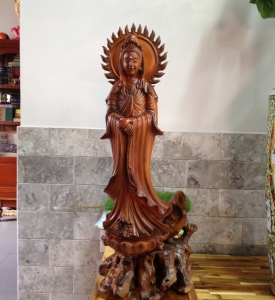 Tượng Quan Âm Bằng Gỗ